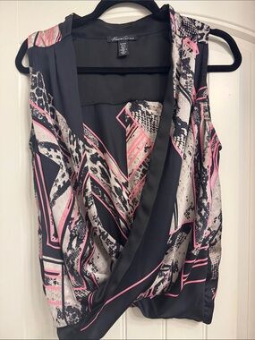 Kenneth Cole Black & Cream Mixed-Print Sleeveless Wrap Top, Excellent, M